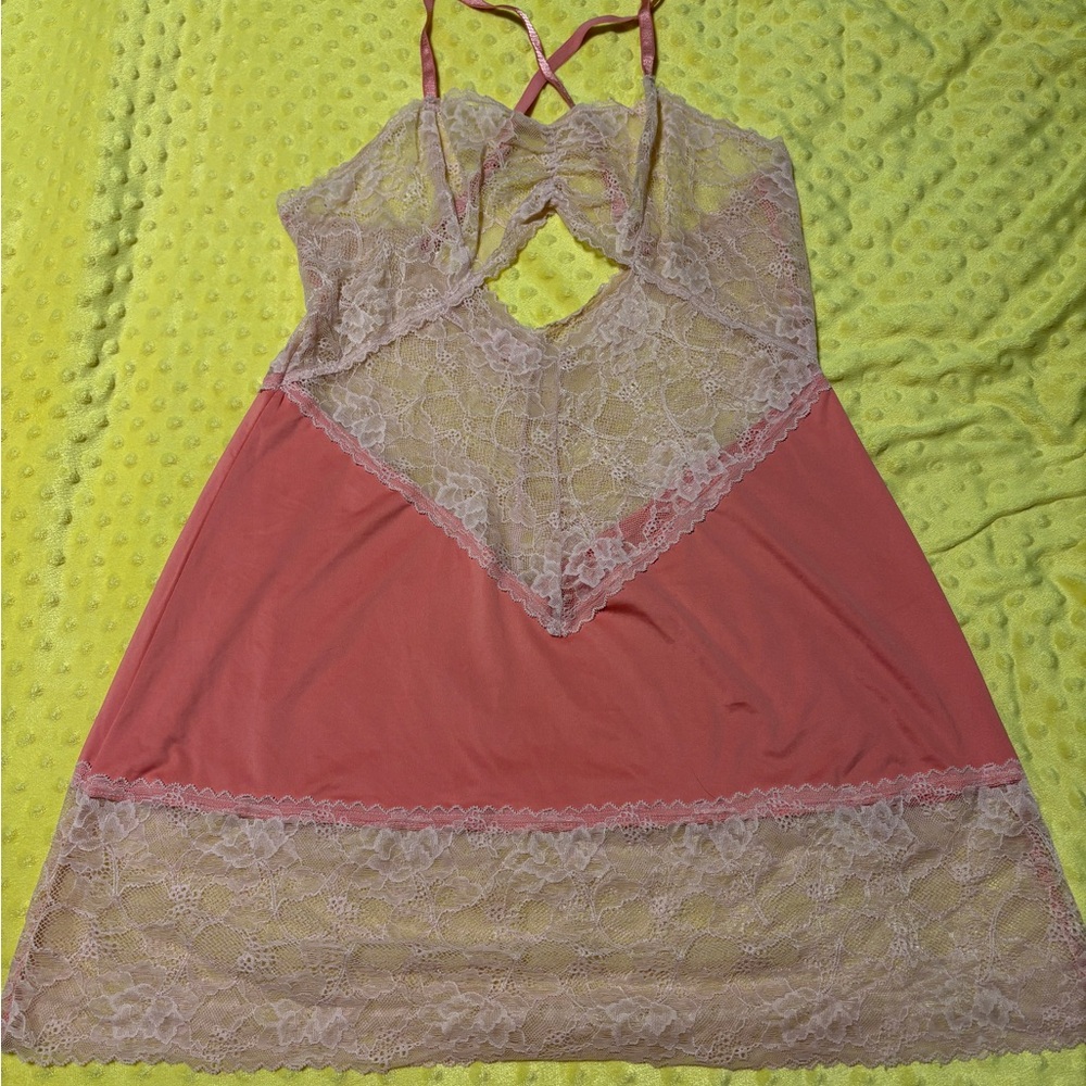 La Vie En Rose Pink Lace Babydoll/ Chemise - Size Large